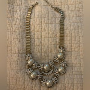 Pearl daisy necklace